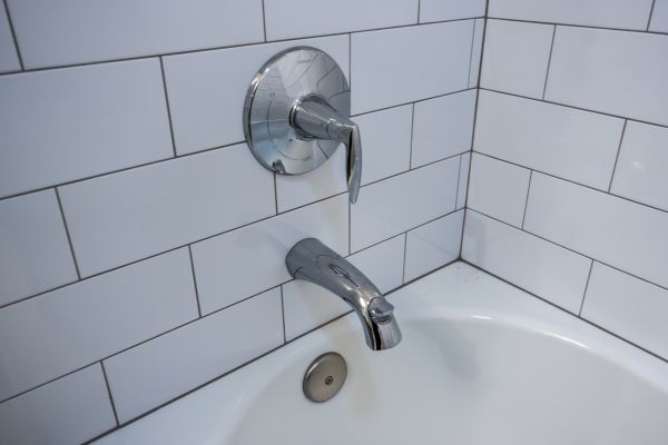Tub Spout Replacement in Hendersonville